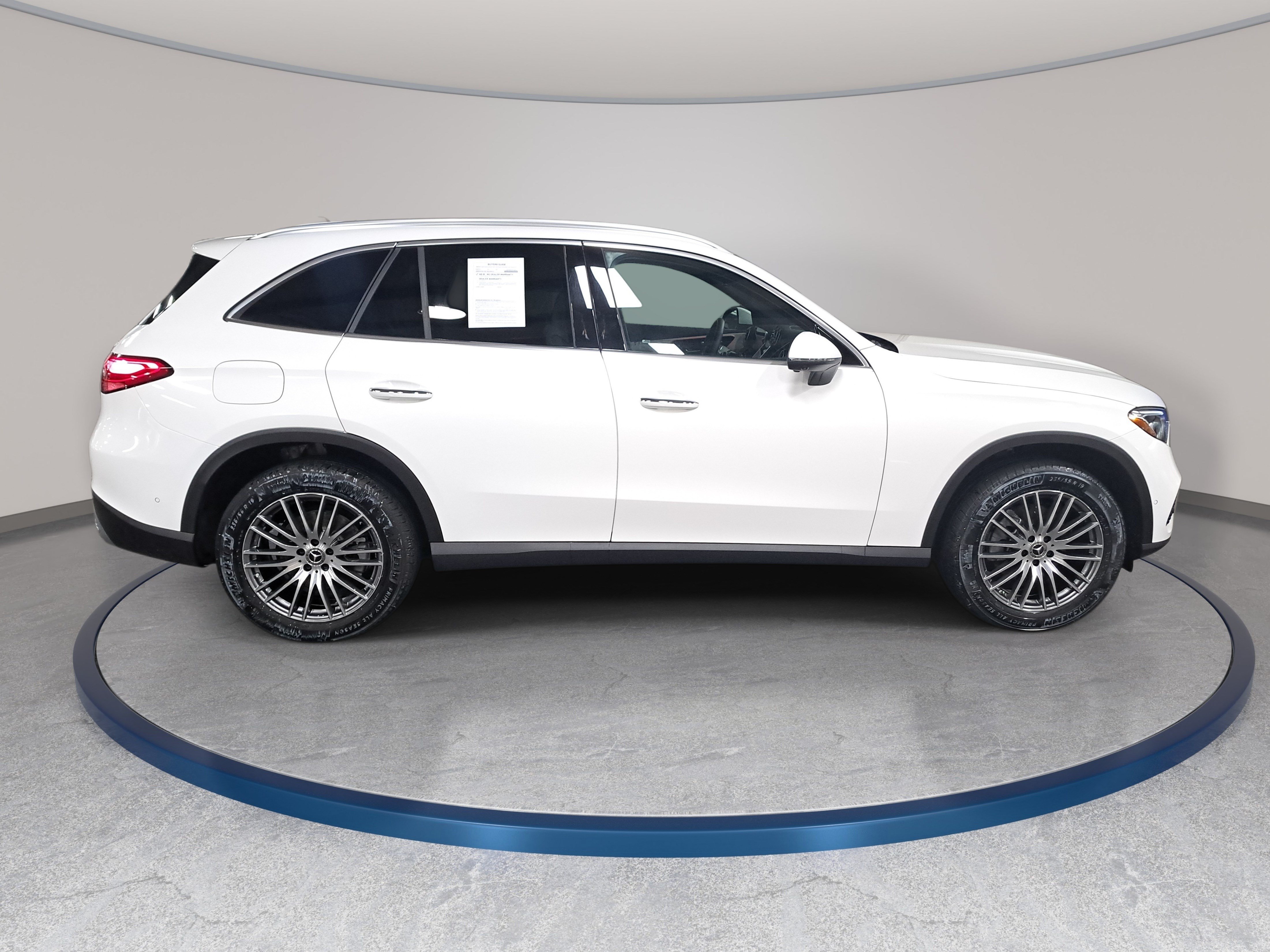 Used 2026 Mercedes-Benz GLC 300 4MATIC image 5