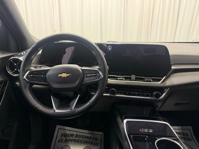 Used 2025 Chevrolet Equinox LT w/ Convenience Package II image 4