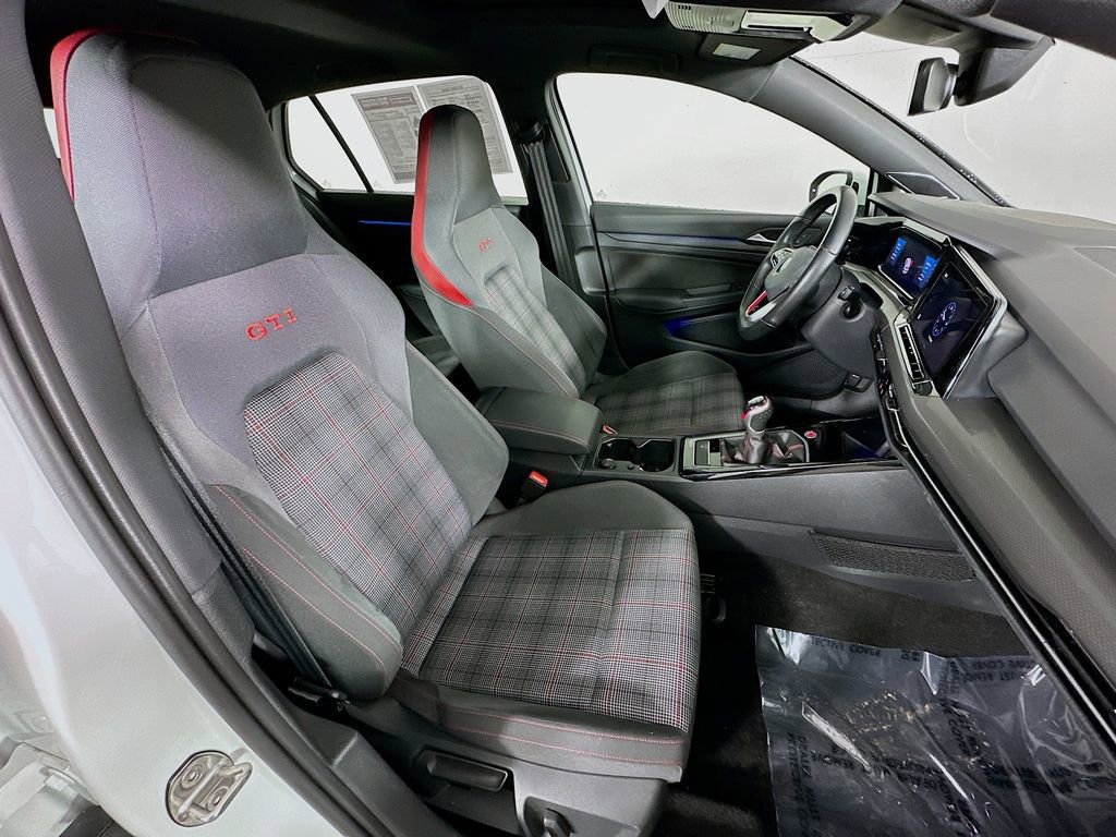 Used 2023 Volkswagen GTI SE image 36