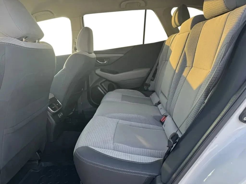 Used 2022 Subaru Outback Premium image 20