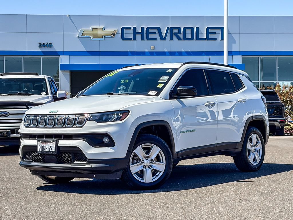 Used 2022 Jeep Compass Latitude AWD/4WD image 1