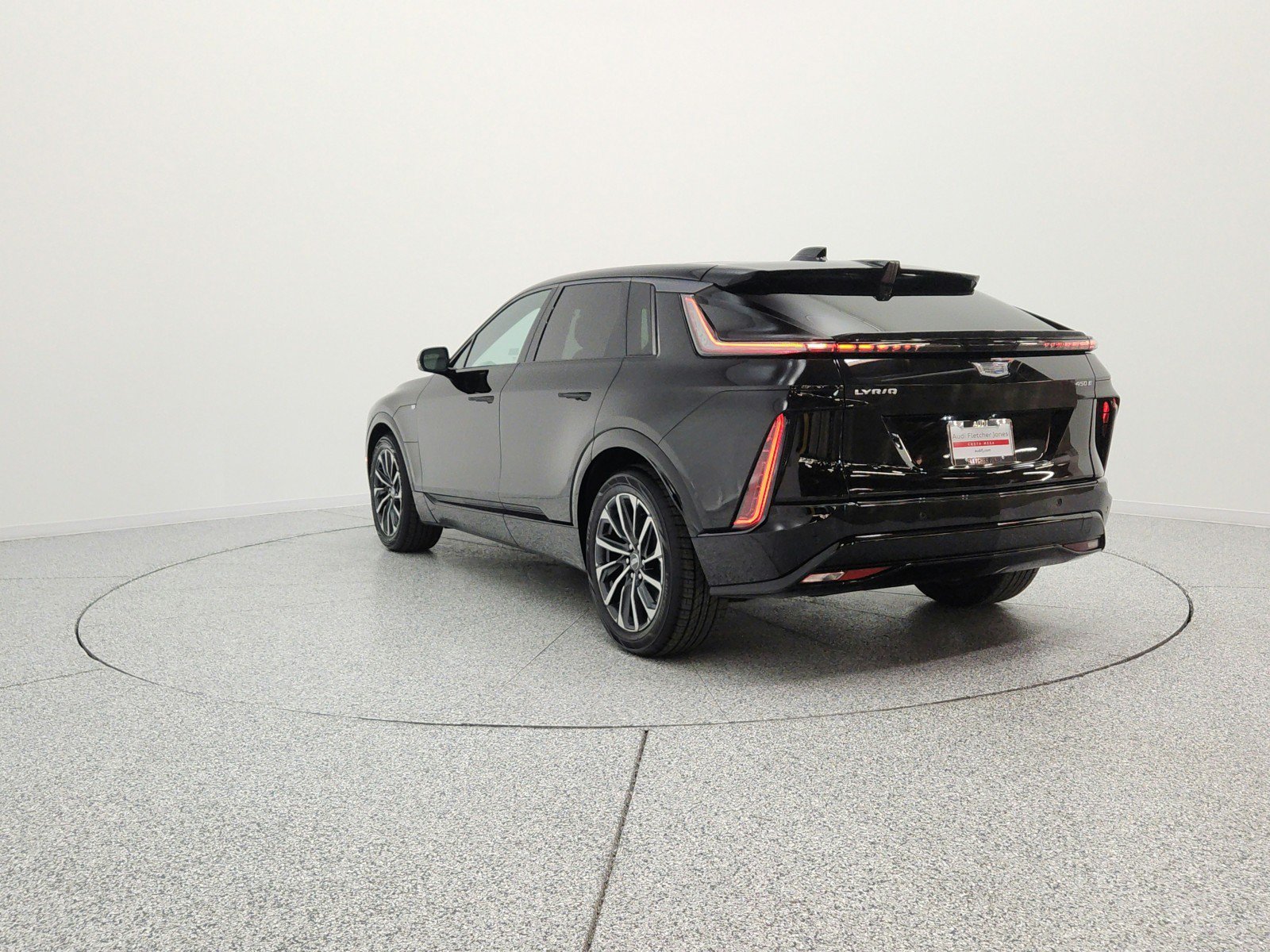 Used 2024 Cadillac Lyriq Sport RWD image 7