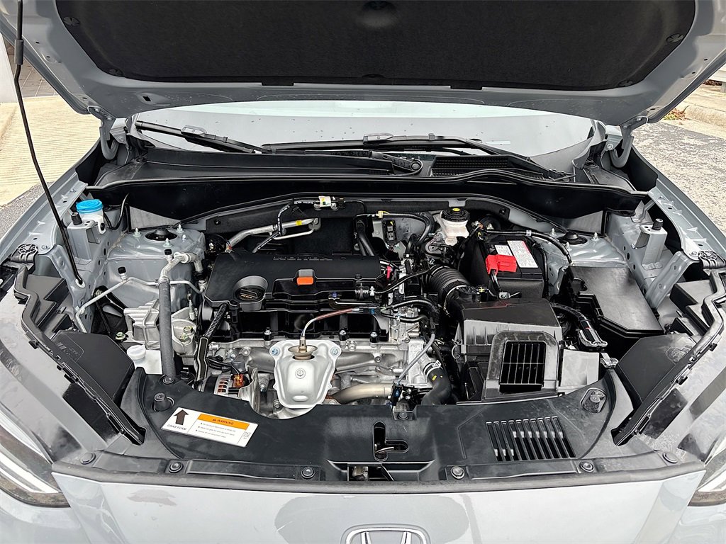 Used 2025 Honda HR-V Sport image 28