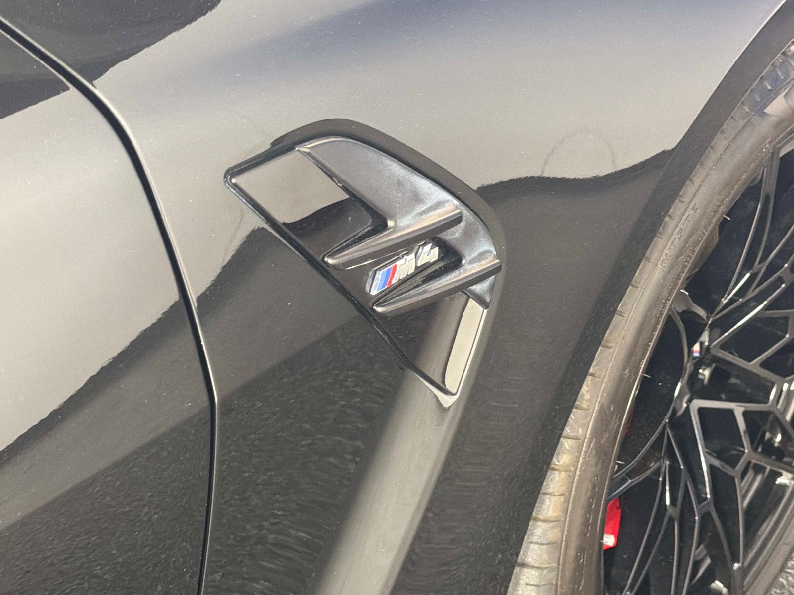 Used 2022 BMW M4 Coupe image 22