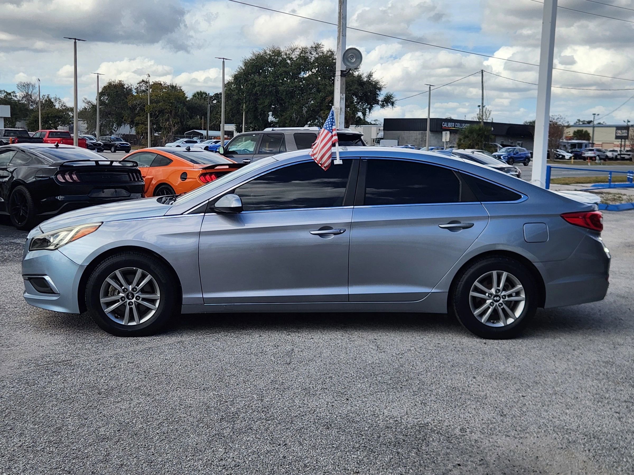 Used 2017 Hyundai Sonata SE image 4