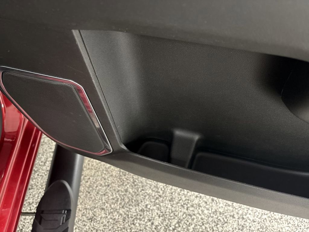 Used 2024 Chevrolet Silverado 1500 RST w/ Z71 Off-Road Package image 23