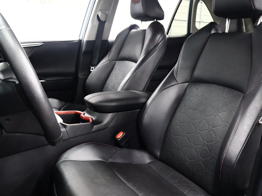 Used 2022 Toyota RAV4 TRD Off-Road AWD/4WD image 10