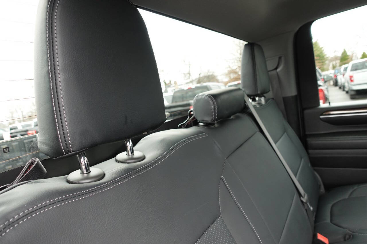 Used 2024 GMC Sierra 2500 SLE image 34