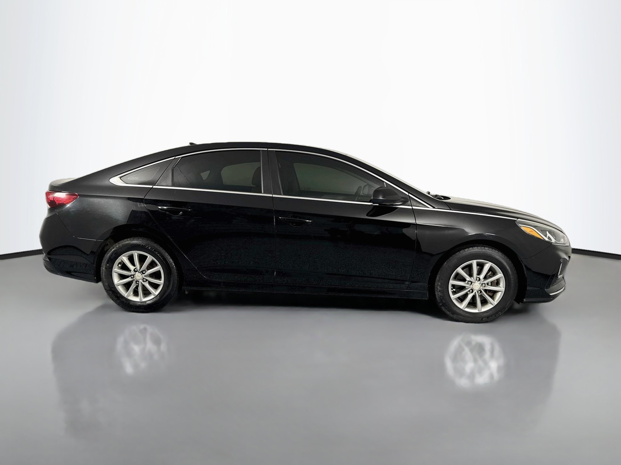 Used 2018 Hyundai Sonata SE FWD image 4