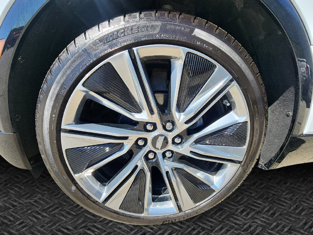 Certified 2026 Cadillac Lyriq Signature Luxury w/ Nappa Leather Package AWD/4WD image 13
