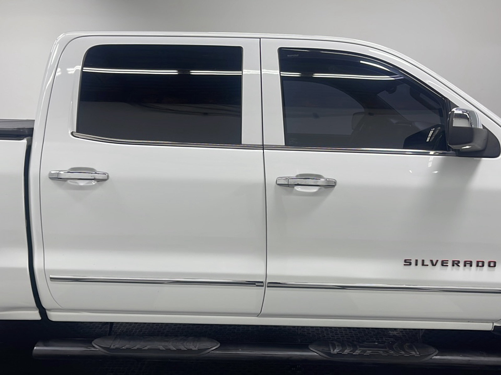 Used 2018 Chevrolet Silverado 1500 LTZ AWD/4WD image 19