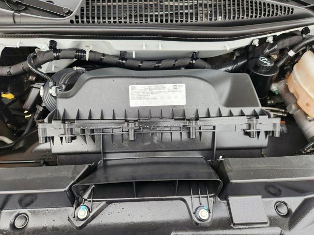 Used 2025 Chevrolet Express 3500 LS image 32