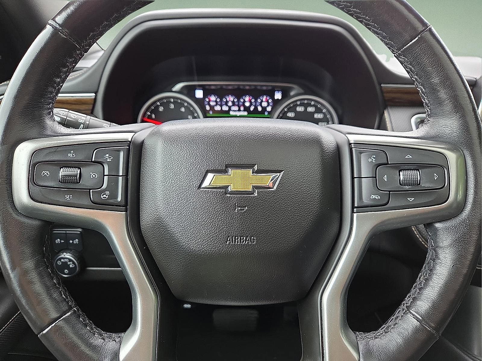 Used 2021 Chevrolet Tahoe Premier AWD/4WD image 24