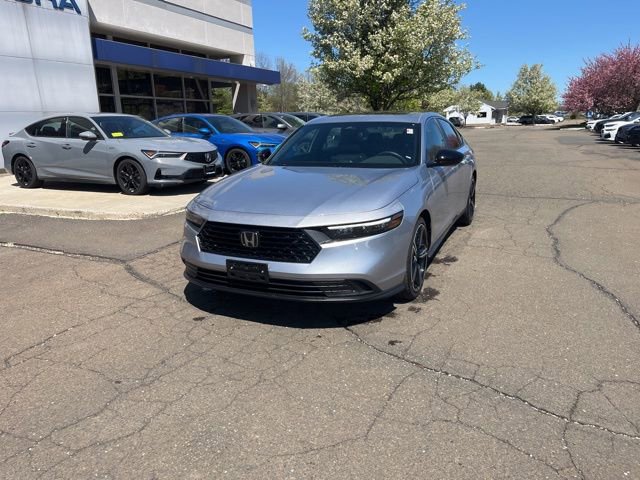 Used 2025 Honda Accord Sport image 32