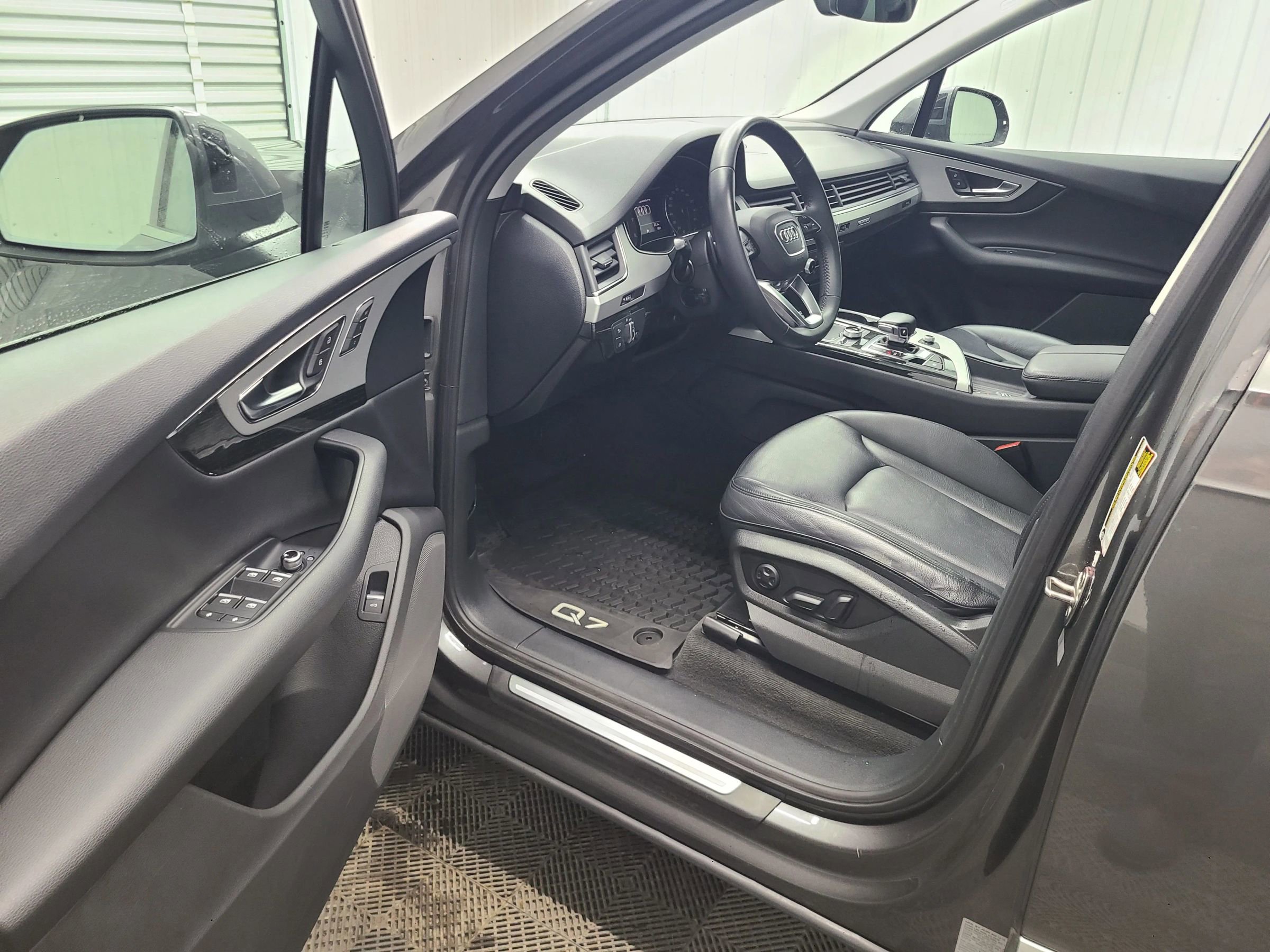 Used 2019 Audi Q7 2.0T Premium w/ Convenience Package image 21