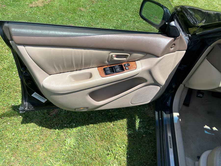 Used 2001 Lexus ES 330 image 26