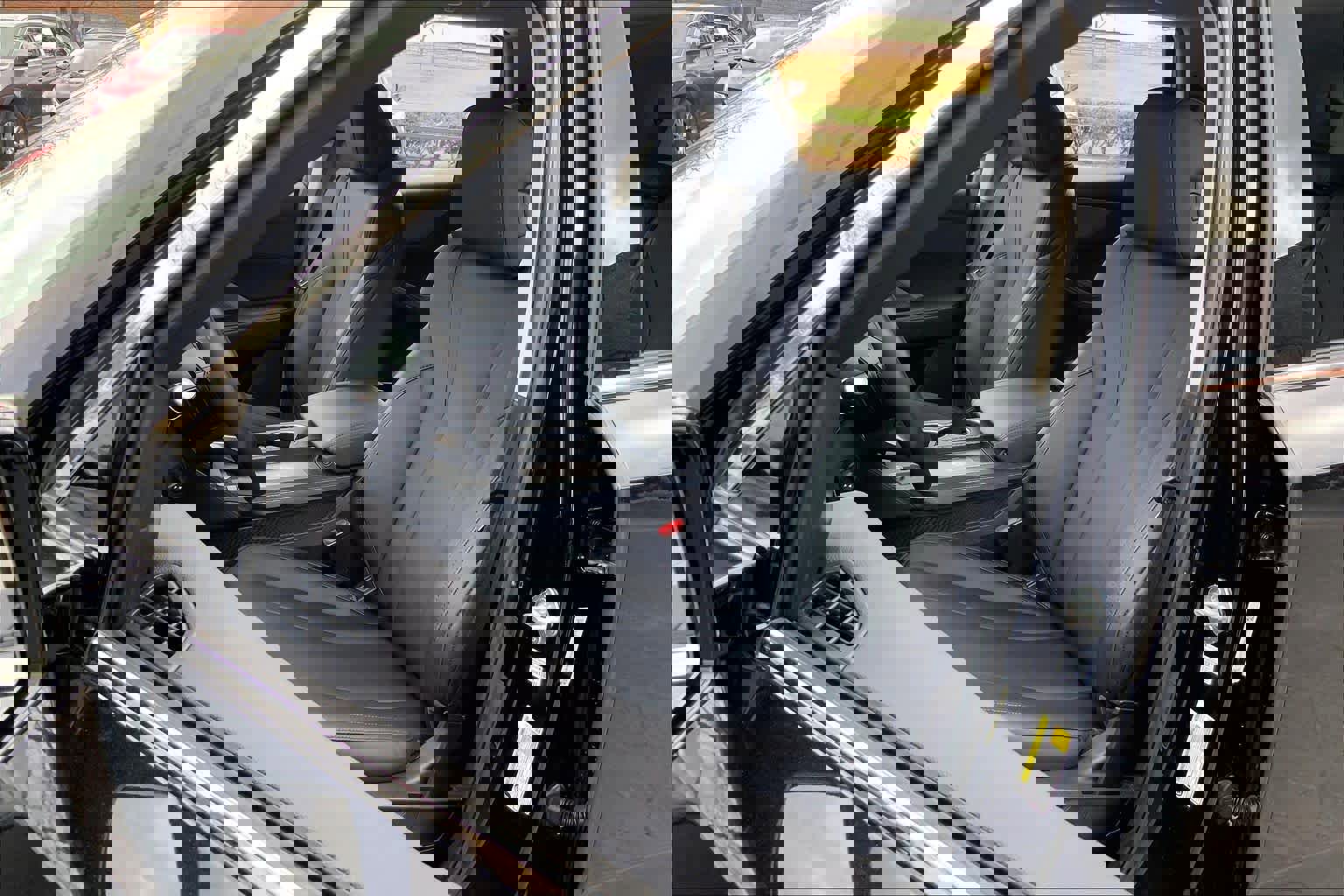 Used 2025 Acura MDX FWD image 8