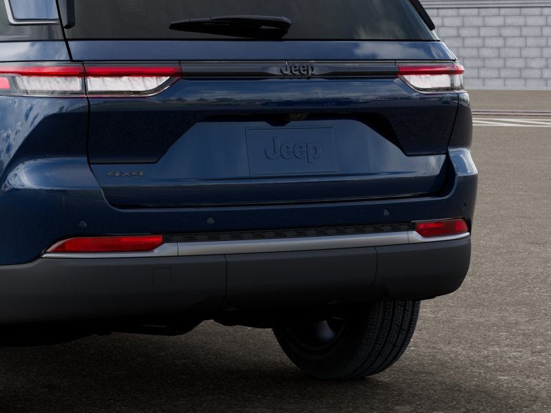 New 2027 Jeep Grand Cherokee Limited AWD/4WD image 13