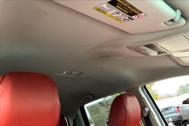 Used 2018 Toyota Tacoma SR5 image 25