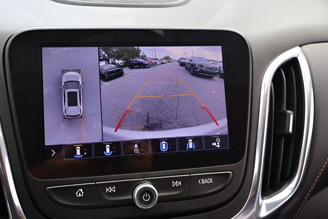 Used 2020 Chevrolet Equinox Premier image 24