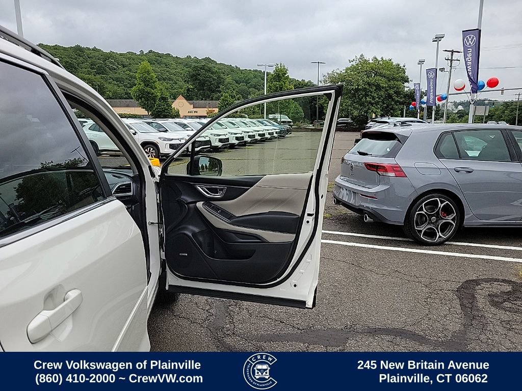 Used 2023 Subaru Forester Limited AWD/4WD image 45