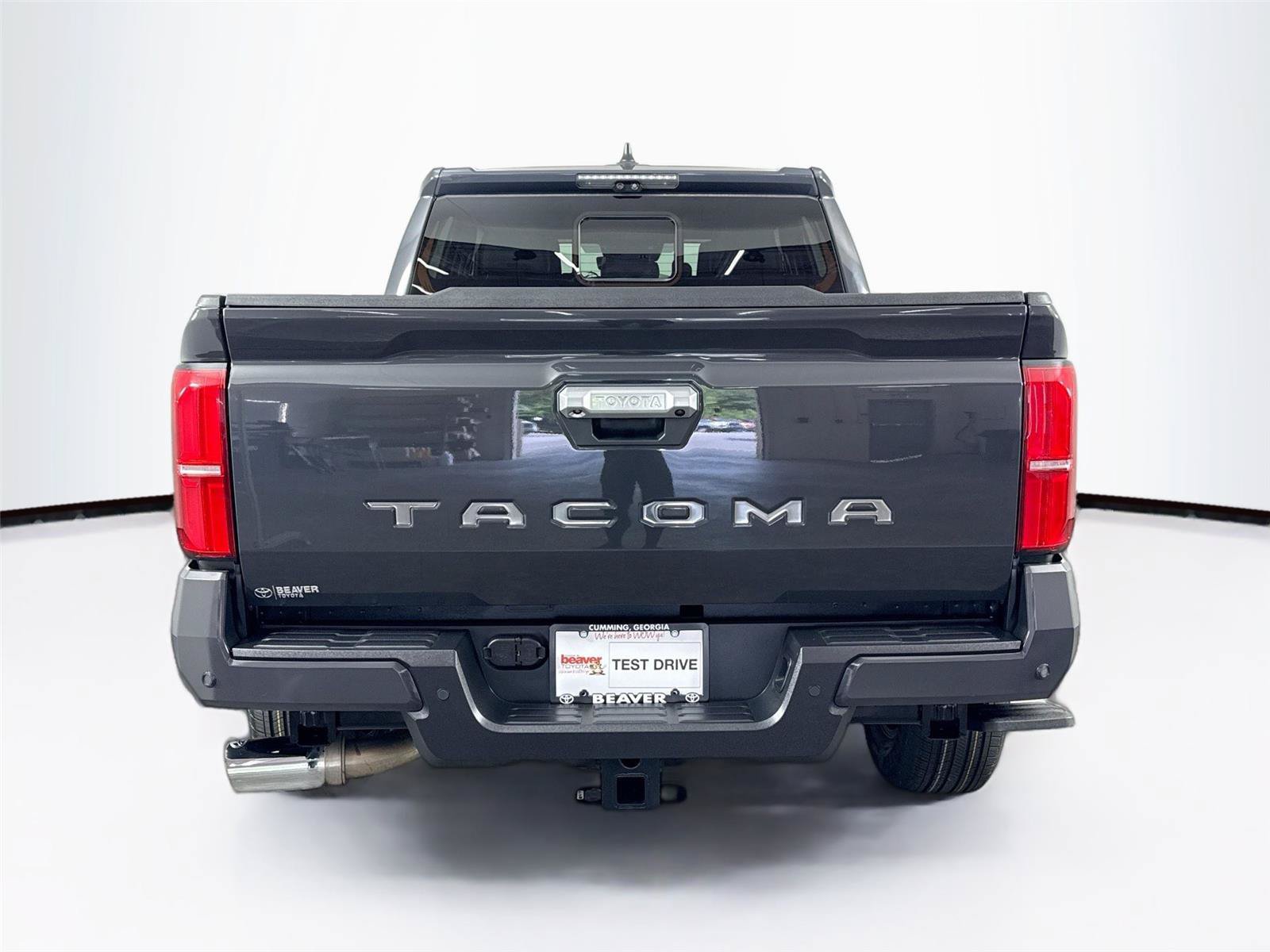 Used 2024 Toyota Tacoma Limited w/ Limited Package (LT) AWD/4WD image 12