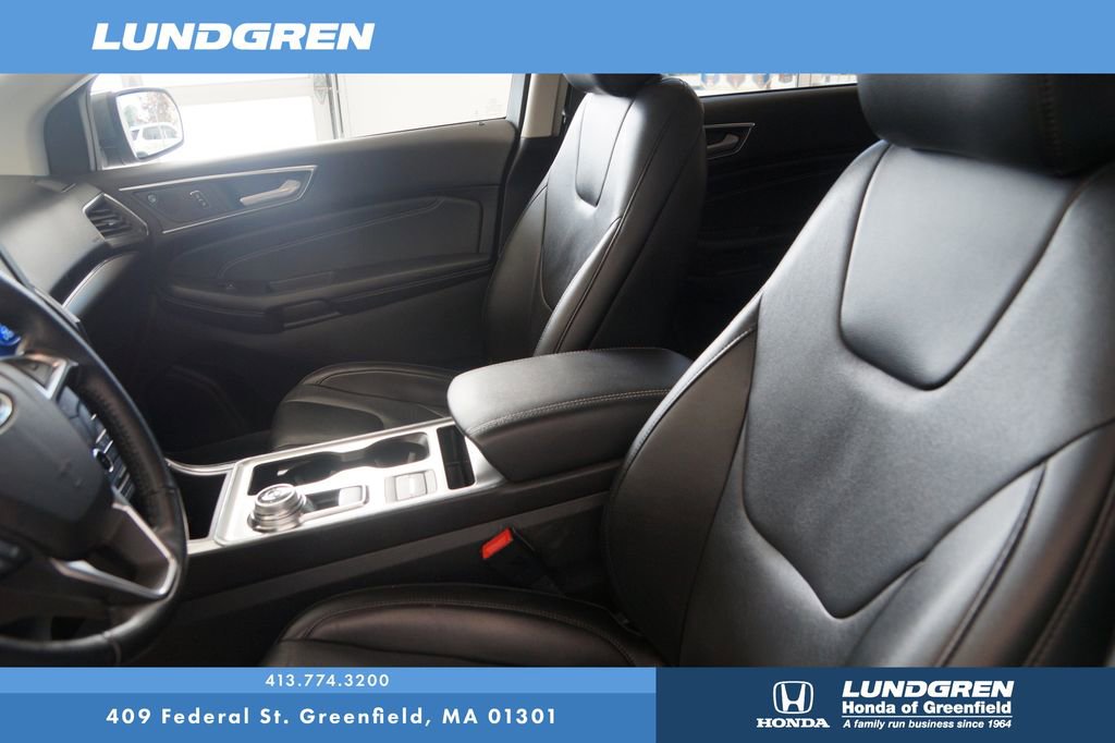 Used 2022 Ford Edge Titanium image 11