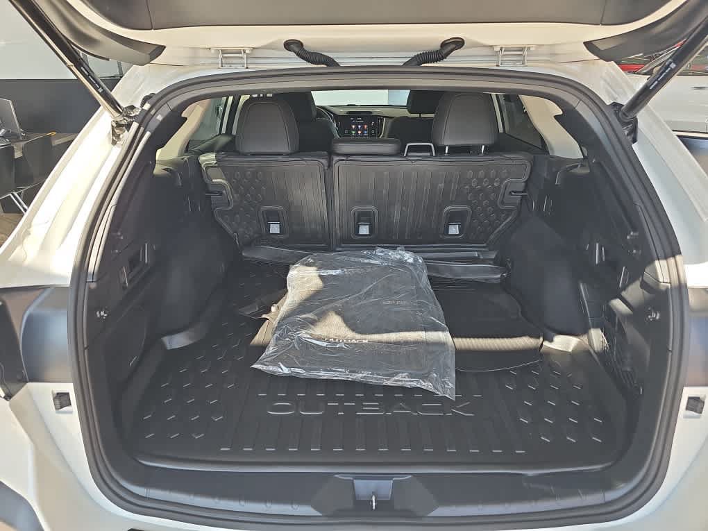 Used 2023 Subaru Outback Limited AWD/4WD image 23