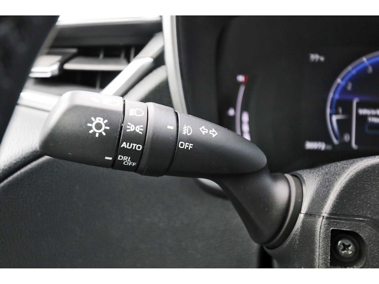 Used 2024 Toyota Corolla Cross XLE w/ Convenience Package image 17