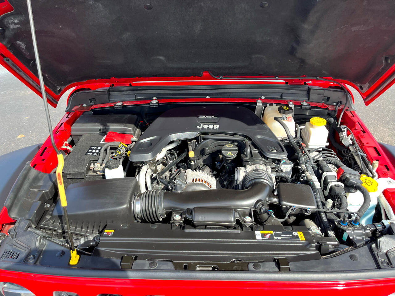 Used 2021 Jeep Gladiator Rubicon w/ Uconnect 4C Nav & Sound Group image 9