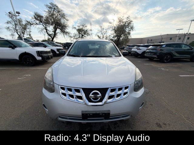 Used 2015 Nissan Rogue S w/ Convenience Package AWD/4WD image 2