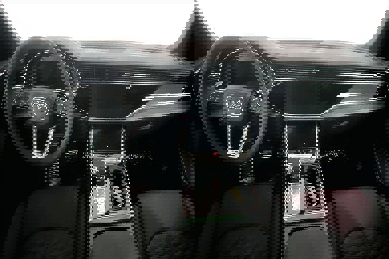 Used 2025 Audi RS Q8 performance image 16