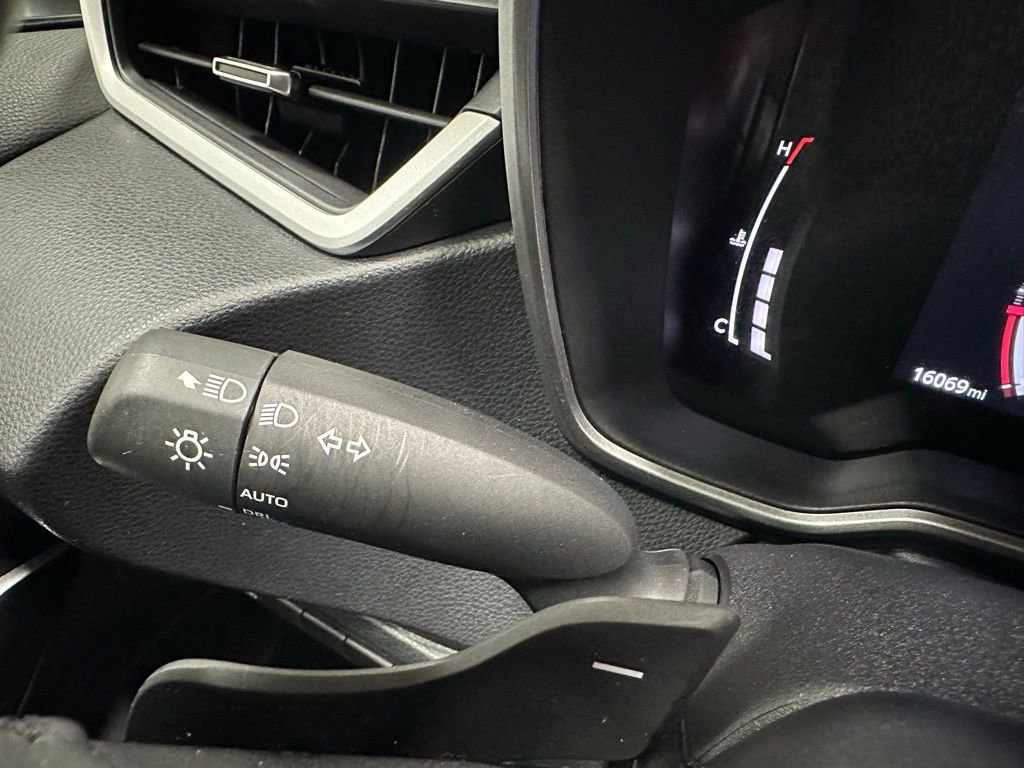Used 2025 Toyota Corolla XSE FWD image 21
