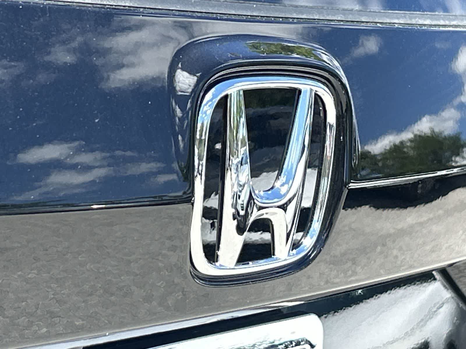 Used 2025 Honda CR-V EX image 10