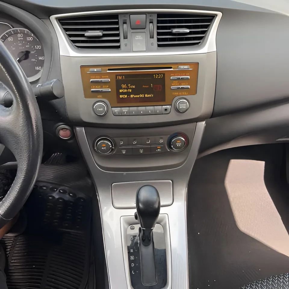 Used 2013 Nissan Sentra SR w/ Driver Pkg FWD image 20
