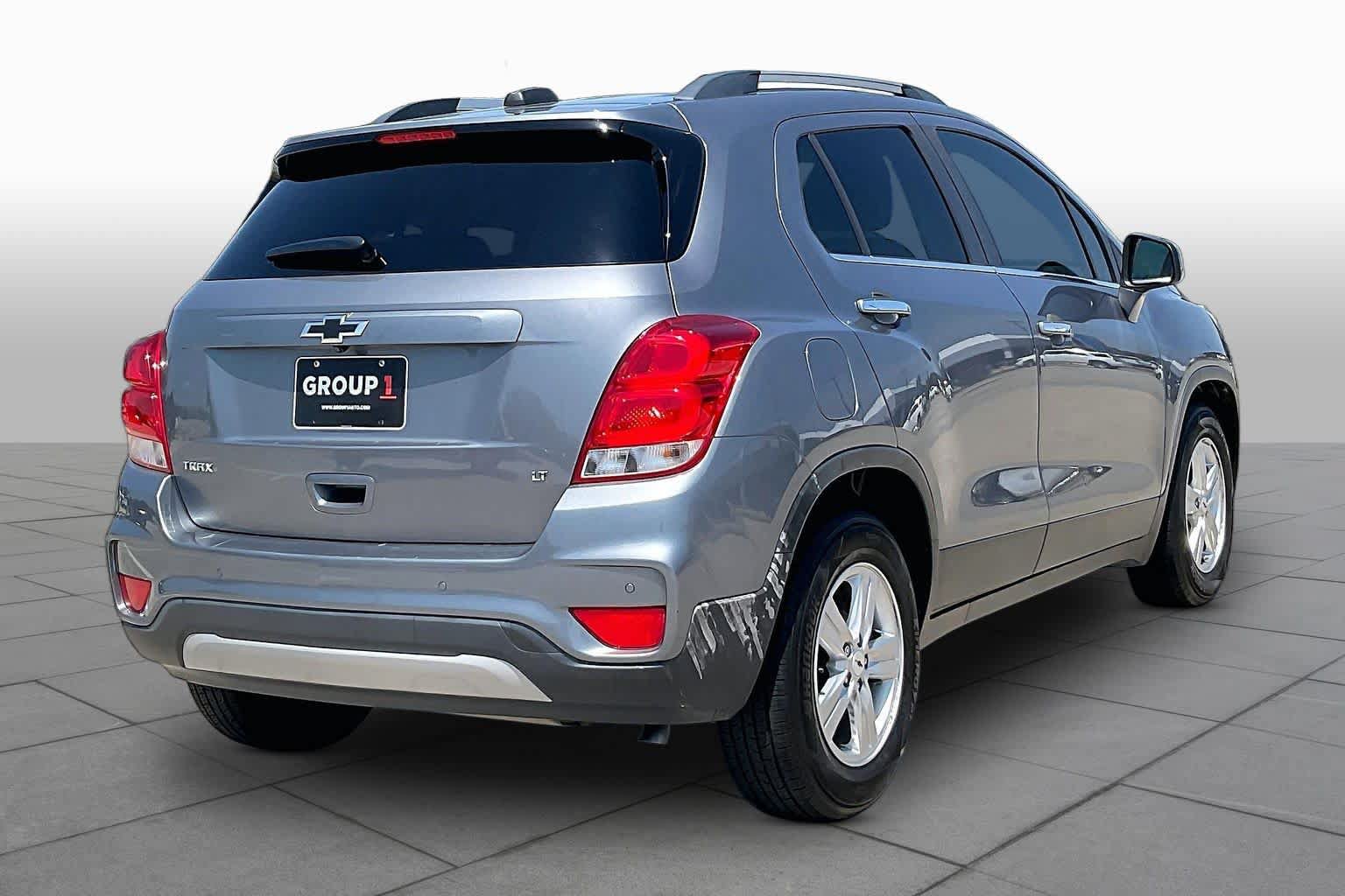 Used 2020 Chevrolet Trax LT w/ Driver Confidence Package FWD image 13