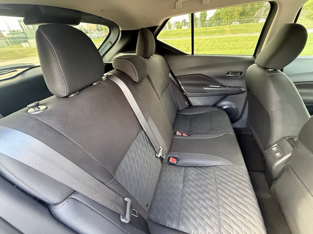 Used 2021 Nissan Kicks SV FWD image 32