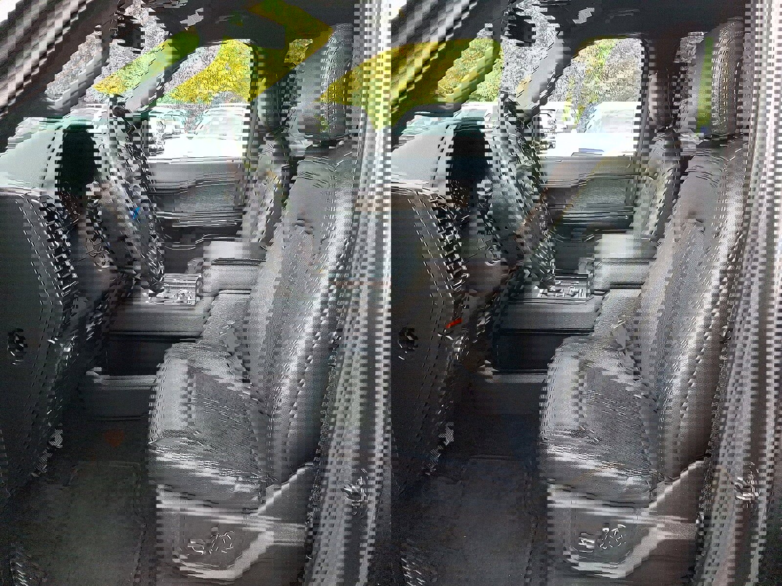 Used 2019 Ford Expedition Max Limited image 15