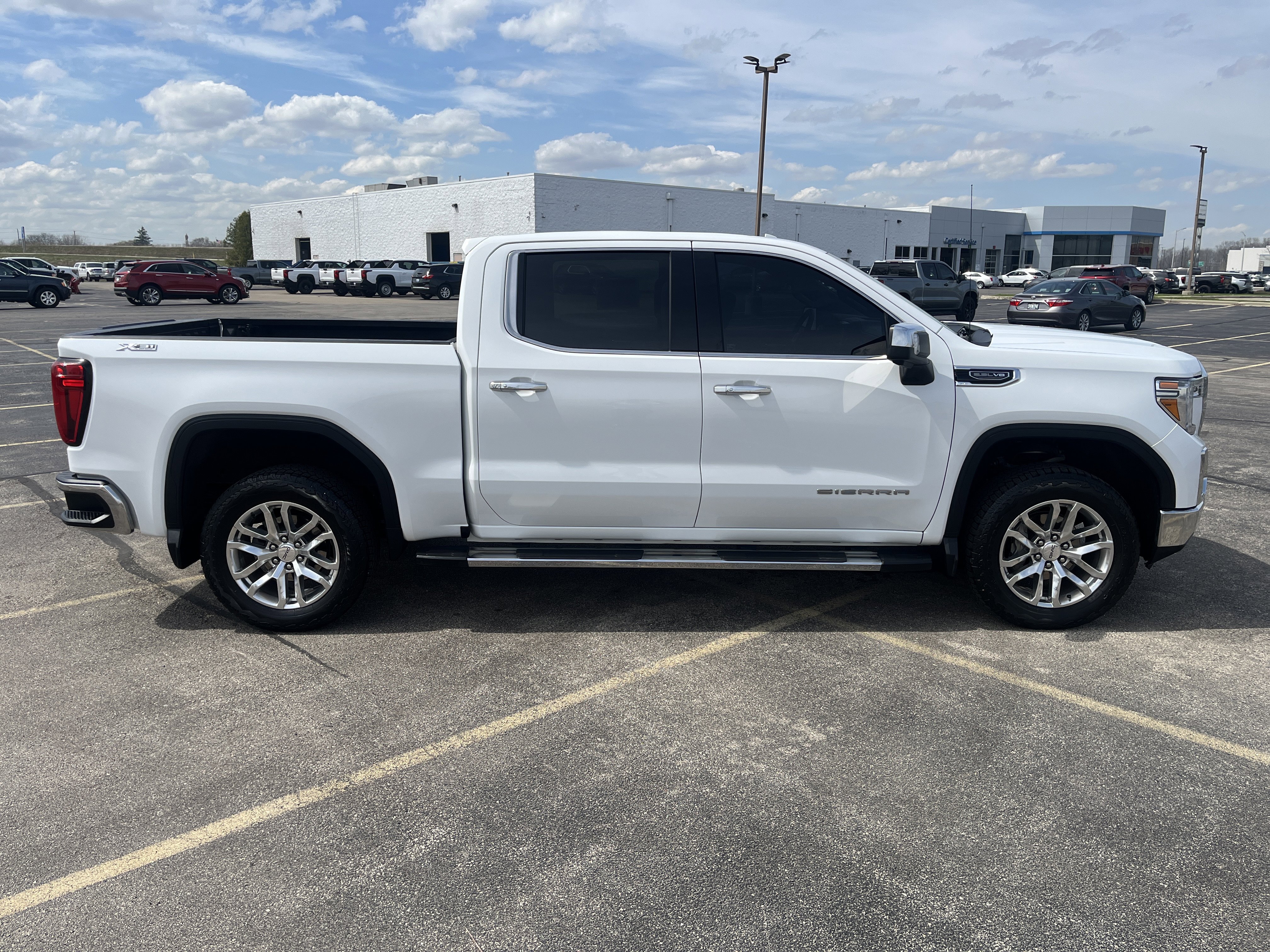 Used 2022 GMC Sierra 1500 SLT w/ SLT Premium Plus Package AWD/4WD image 7