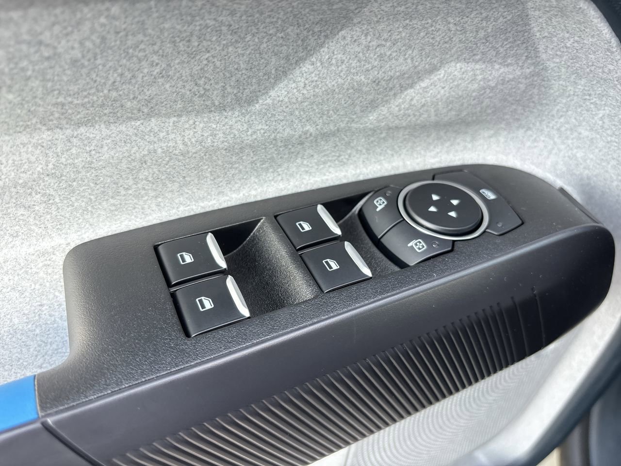 New 2025 Ford Maverick XLT image 17