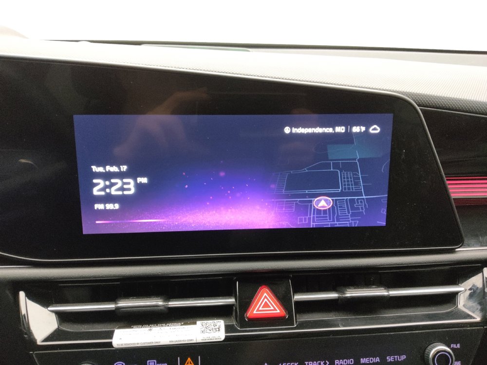 Used 2023 Kia Niro EX image 25