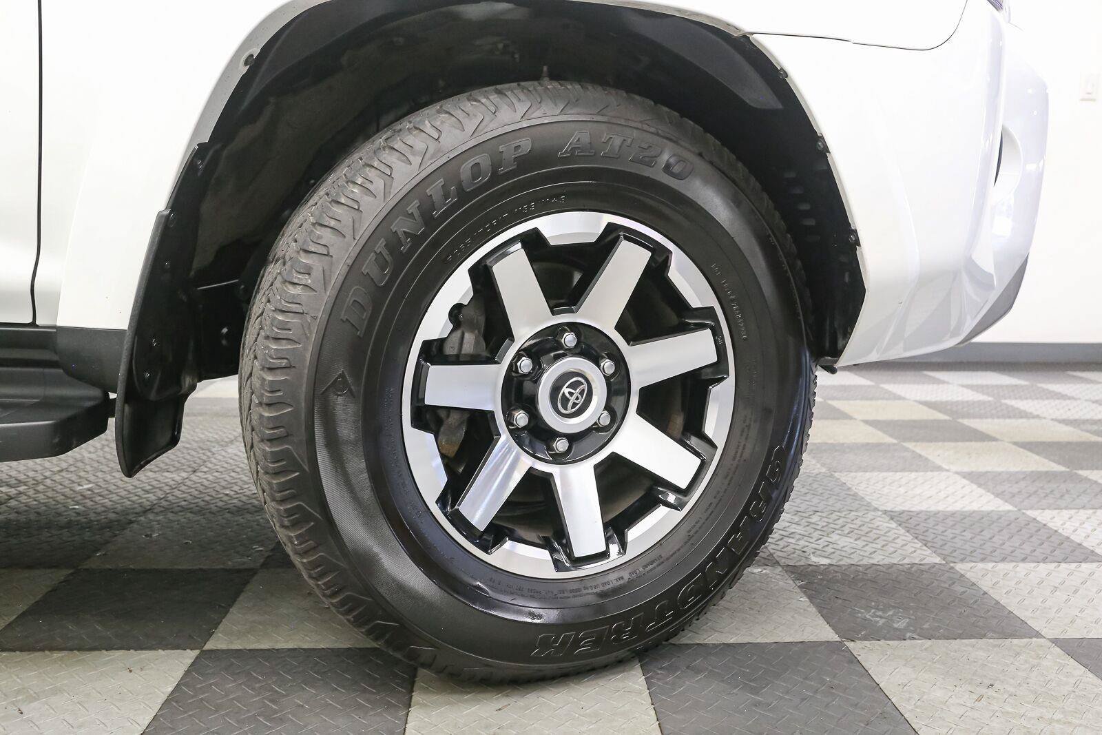 Used 2024 Toyota 4Runner TRD Off-Road Premium w/ Off Road Premium Plus Package AWD/4WD image 16