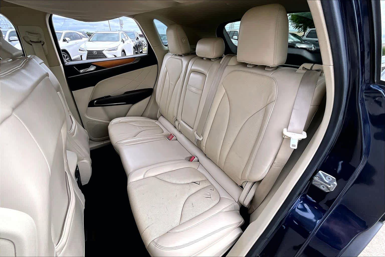Used 2015 Lincoln MKC FWD w/ Equipment Group 102A Reserve image 18
