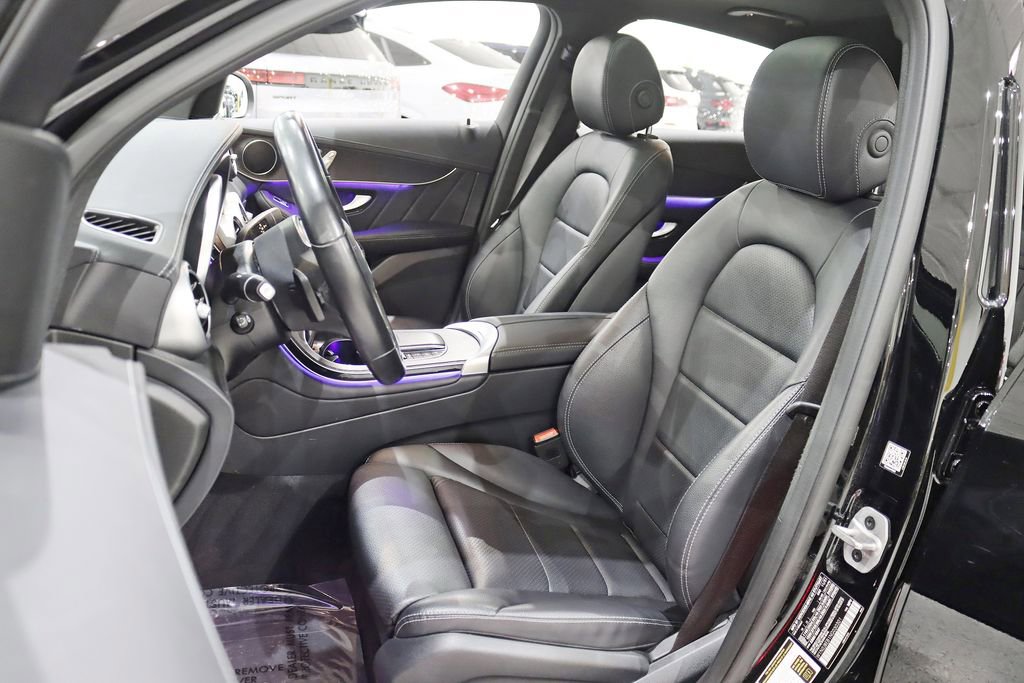 Used 2022 Mercedes-Benz GLC 300 4MATIC Coupe image 30