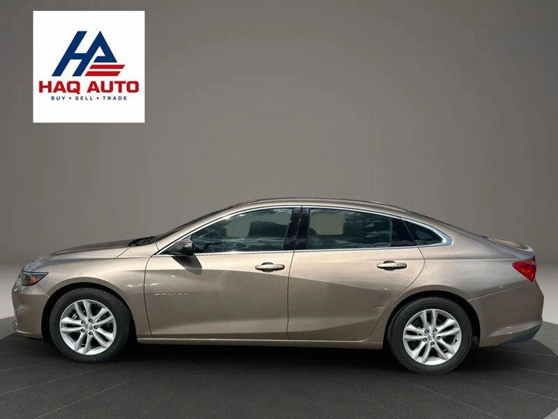 Used 2018 Chevrolet Malibu LT w/ Driver Confidence Package FWD image 7
