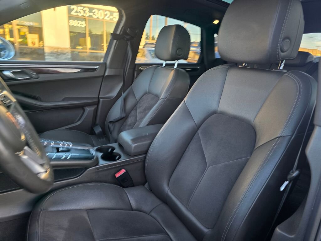 Used 2018 Porsche Macan image 22