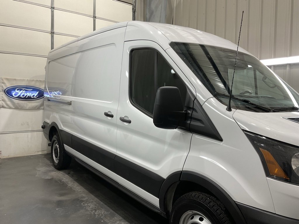 Used 2024 Ford Transit 250 148 Medium Roof w/ Load Area Protection Package image 4