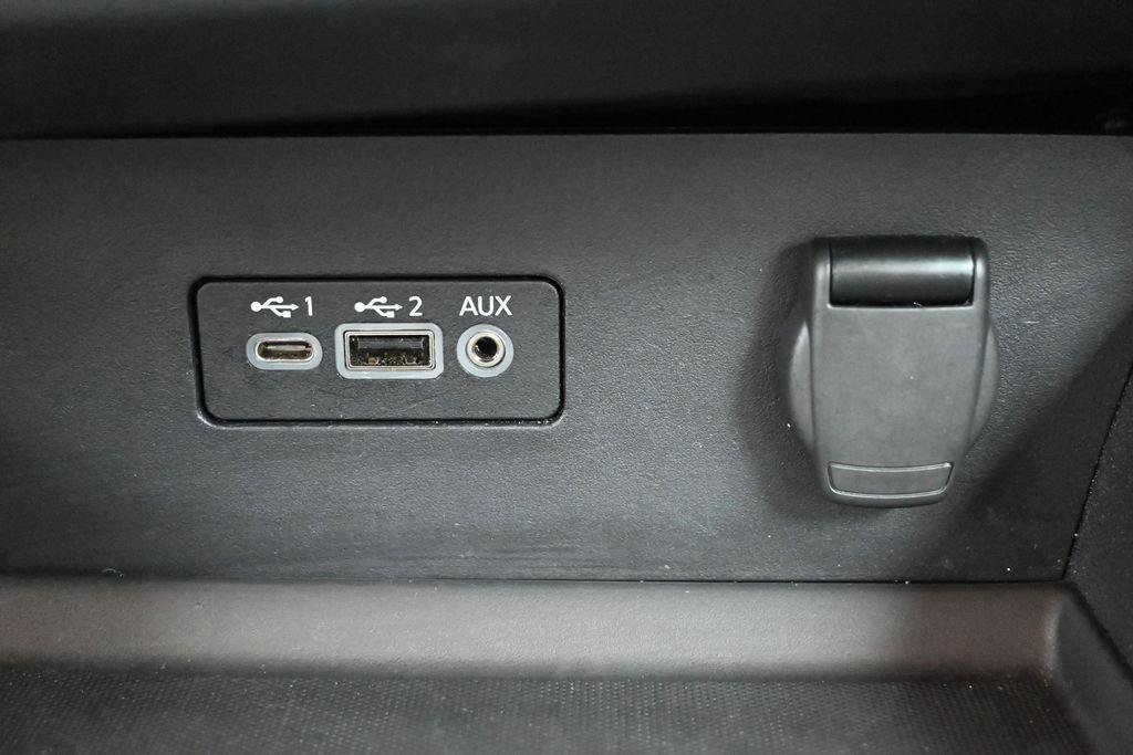 Used 2025 Nissan Altima 2.5 SV FWD image 6