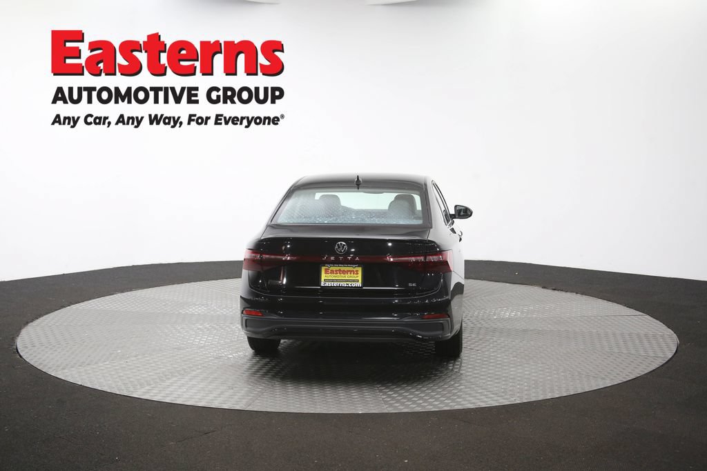 Used 2025 Volkswagen Jetta SE FWD image 36