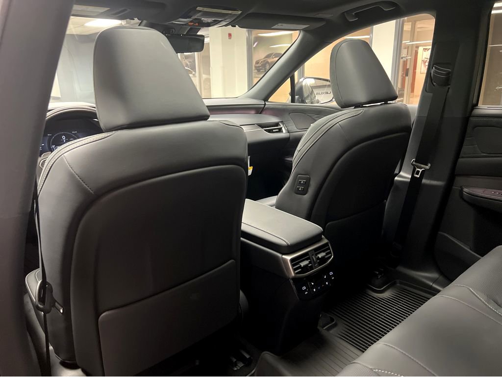 New 2026 Lexus RX 450h AWD image 19